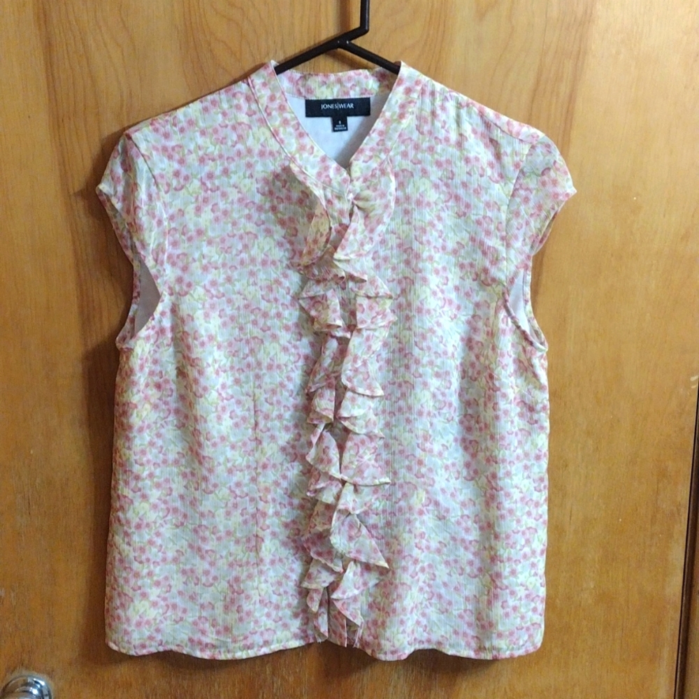 Jones Wear Pink Floral Cap Sleeve Blouse Size 8